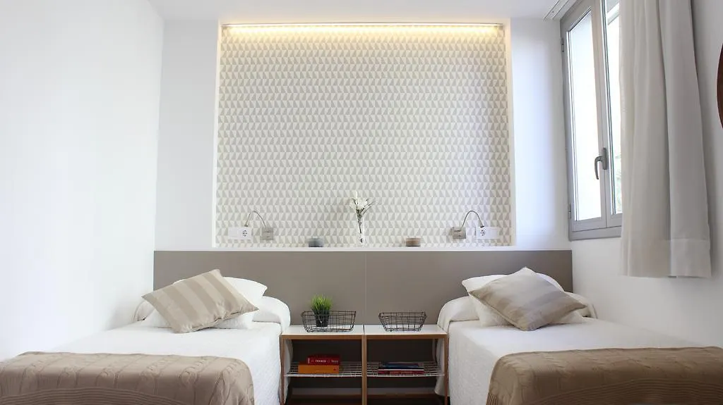 Residencia Universitaria Torre Girona 0*, Barcelona Spain