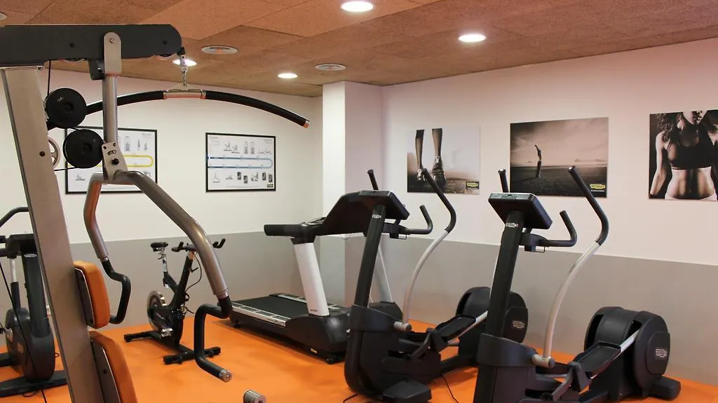 Residencia Universitaria Torre Girona Lägenhet